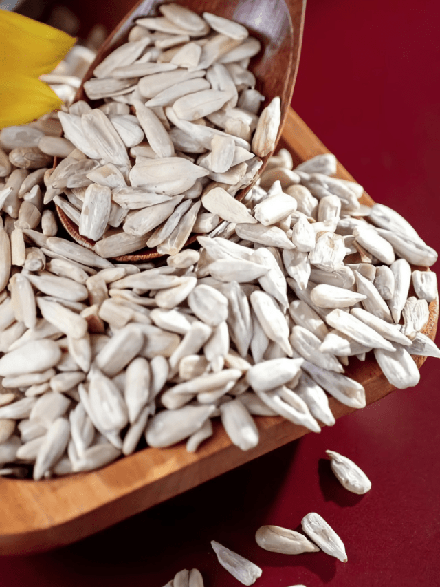 Get Fit and Healthy: 8 Benefits of Eating Sunflower Seeds!